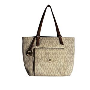 Michael Michael Kors Handbag Purse. Beige Color With MK Logo. Front Pocket.
